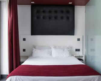 Hotel Oceano - Nazaré - Bedroom