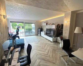 Villa mit pool - Siegburg - Wohnzimmer