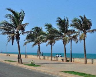 Chaplin Hotel - Pondicherry - Beach