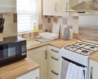 1 bedroom accommodation in Birch, near Colchester - Birch - Kitchen