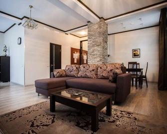 Abakan Hotel - Abakan - Living room
