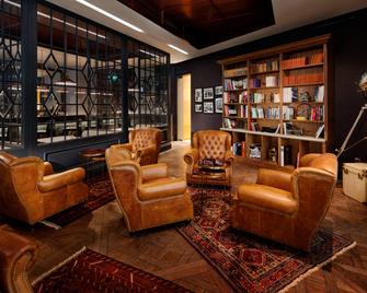 Jumeirah Emirates Towers - Dubai - Lounge