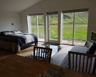 Bólstaðarhlíð Cottage - Bolstadarhlid - Bedroom