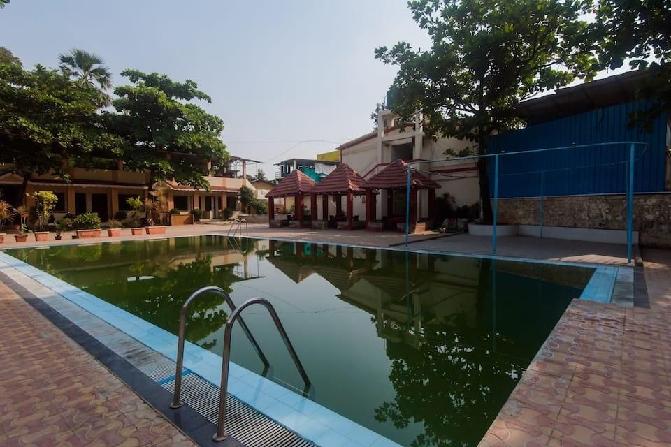 Hotel O Manori Resort - Mumbai - Pool
