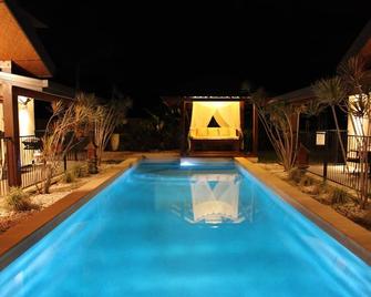 Manta Ray Bed and Breakfast - Newell - Piscina