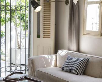 La Reserva Vedado - Havana - Living room