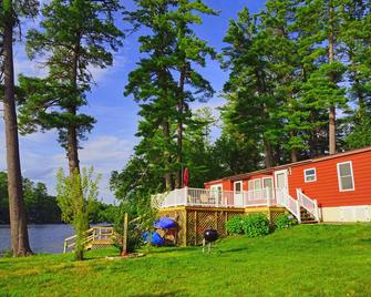 North Country Lake House - Bear - Whitefield - Gebäude