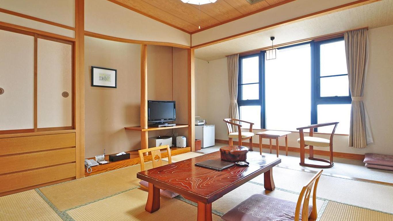 Hotel Grand Tenku