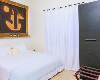 Cozy Bed And Breakfast Studio Ladyville Airport Belize City - Ladyville - Bedroom