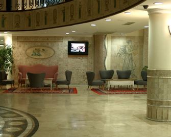 Selectum Family Comfort Side - Kizilagaç - Vestíbul