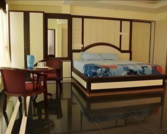 Sri Durga Residency - Yercaud - Bedroom