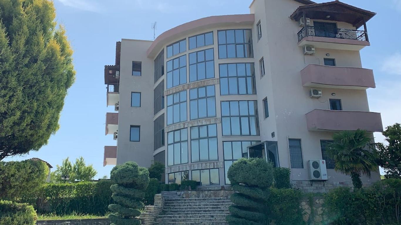Lukas Hotel