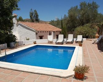 Casa Los Eucaliptos - Comares - Pool