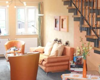 Faehrhaus Ferienwohnung - Saarburg - Huiskamer