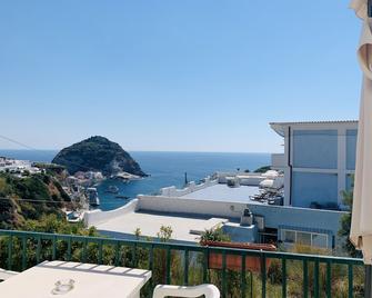 Pensione Casa Verde - Ischia - Balcony