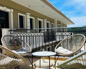 Villa Thomas - Parga - Varanda