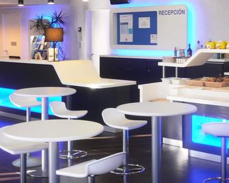 ibis budget Madrid Alcala de Henares La Dehesa - Alcalá de Henares - Bar
