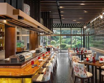 Dusit Thani Manila - Makati - Bar