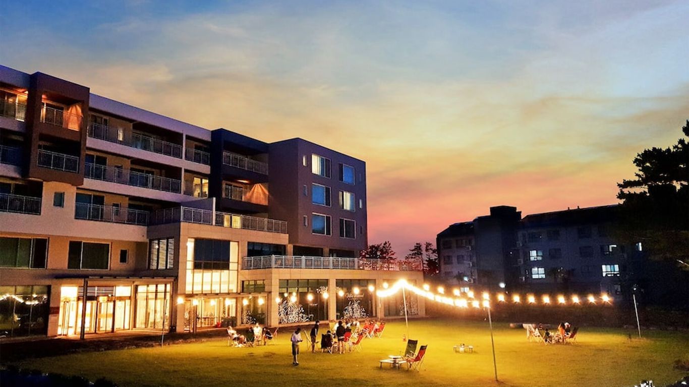 Tops 10 Villa de Aewol