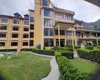 Royal Park Resort - Manali - Edificio