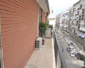 Khatuna Home - Bari - Balcony