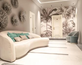 بايرون - فورتي ديي مارمي - غرفة معيشة