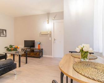Stay in Zaragoza's historic center - Saragossa - Essbereich