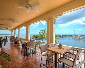 Key West Harbour Oceanfront Suites - Key West - Restaurant
