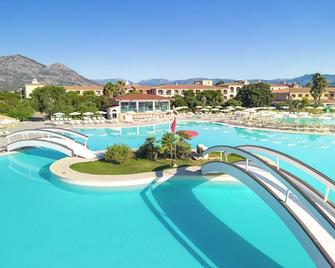 Club Hotel Marina Beach - Orosei - Pool