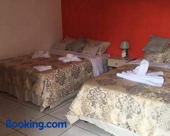 Hotel Your House - Alajuela - Phòng ngủ