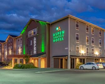 Aspen Suites Hotel Anchorage - Anchorage - Building
