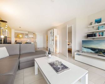 Seeschloss Appartment 13 - Binz - Sala de estar