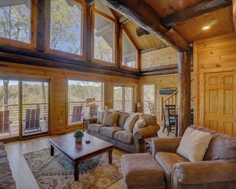 Watershed 11 - Two Story Rustic Cabin that can Sleep up to 9 People - Almond - Living room