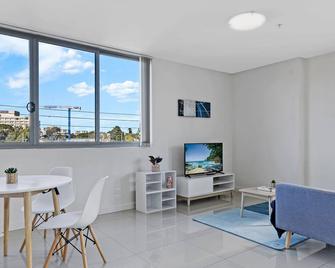 Kozyguru | Parramatta | Clean Apt | Free Wi-Fi - Parramatta - Spisestue