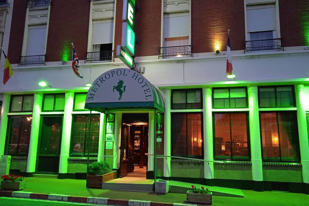 Metropol Hotel - קאלה - בניין