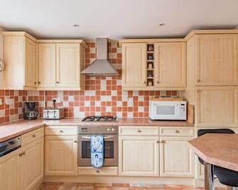 The Landing - Hythe - Kitchen
