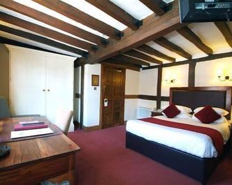 Dog & Partridge Hotel by Greene King Inns - Burton upon Trent - Bedroom