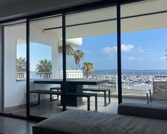 F2 Palm Beach - Pointe Croisette - Cannes - Balcony