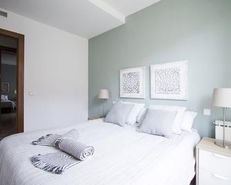 Arturo Soria - 3 bedrooms with pool and parking - 03 - Madrid - Habitación