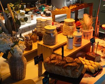 Novotel Lille Centre Gares - Lilla - Buffet