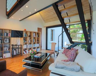 Maison Chevoir pieds dans l'eau - Ploubazlanec - Living room