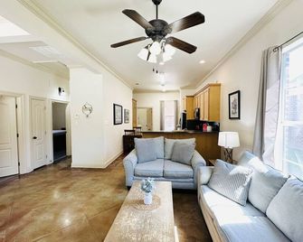 Villa 2 - Hammond - Living room