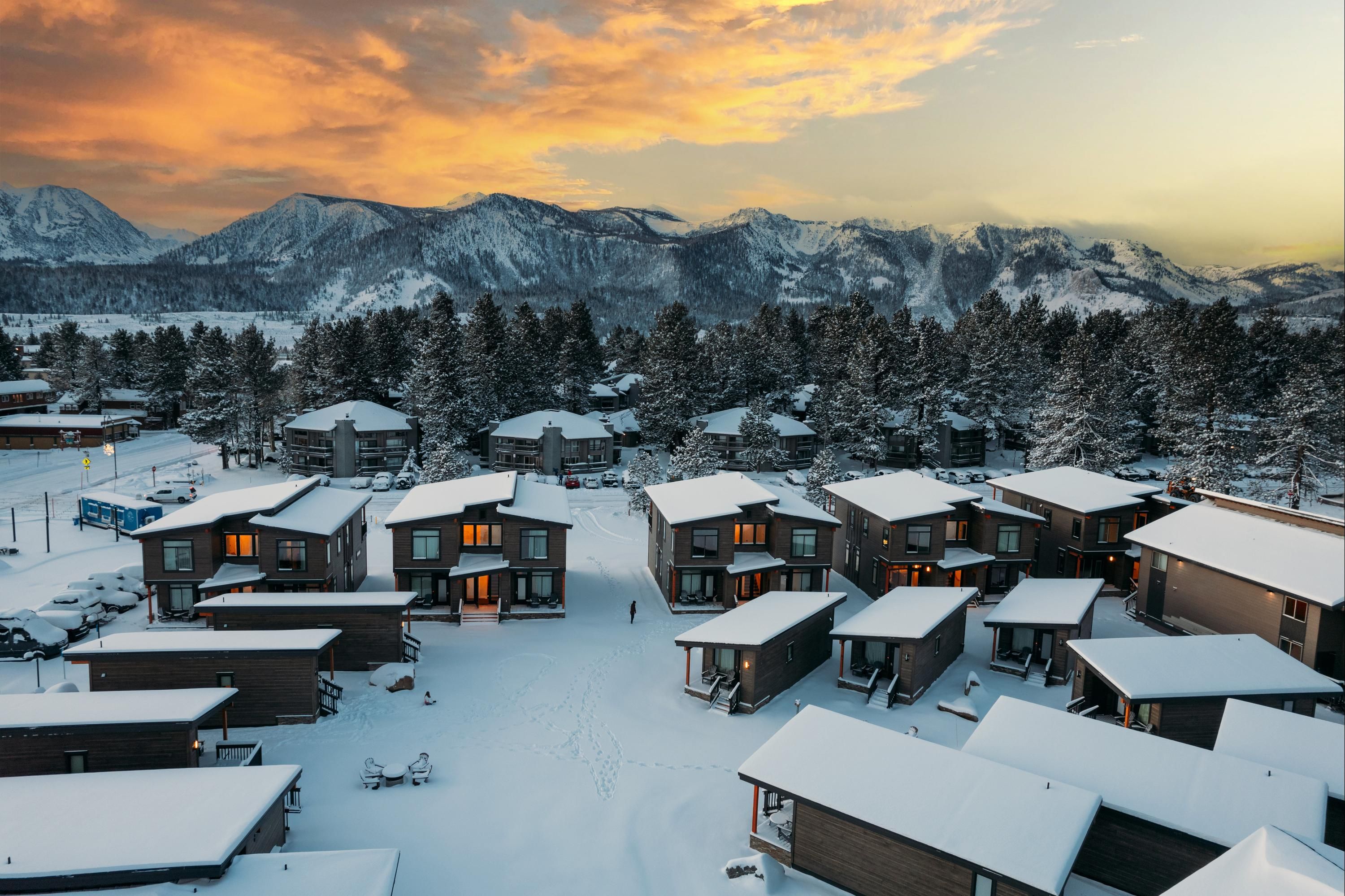 Outbound Mammoth - ממות' לייקס - בניין