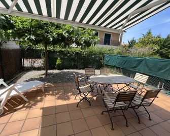 Daró 3D 31 - 150m from the beach, pool - Torroella de Montgri - Patio