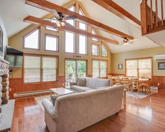 Boulder Field Lodge ~ Hot Tub ~ Free Linens - Lake Harmony - Salon