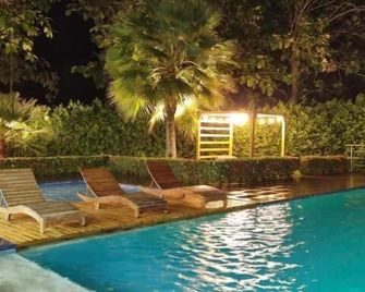 Hotel Puerto Triunfo - Doradal - Alberca