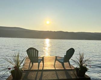 We have all you want for family fun during your Keuka Lake vacation! - Hammondsport - Patio