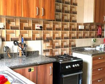 Amazing 4 Bedroom Duplex in Ikeja Allen Avenue - Ikeja - Kitchen