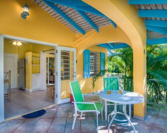 Cane Garden Bay Cottage #4 - Leonards - Restaurante