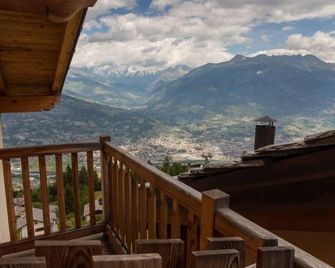 Residence Les Fleurs - Pila - Balkon